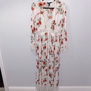 Forever 21 White Lace Bell Sleeve Maxi Duster Tassels Floral Medium Women